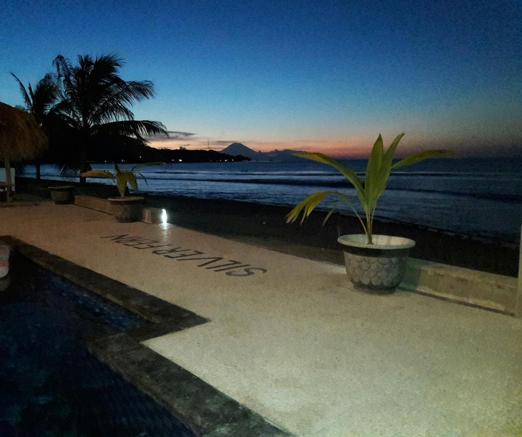 Silver Fern Beach Retreat Sekotong Exteriör bild